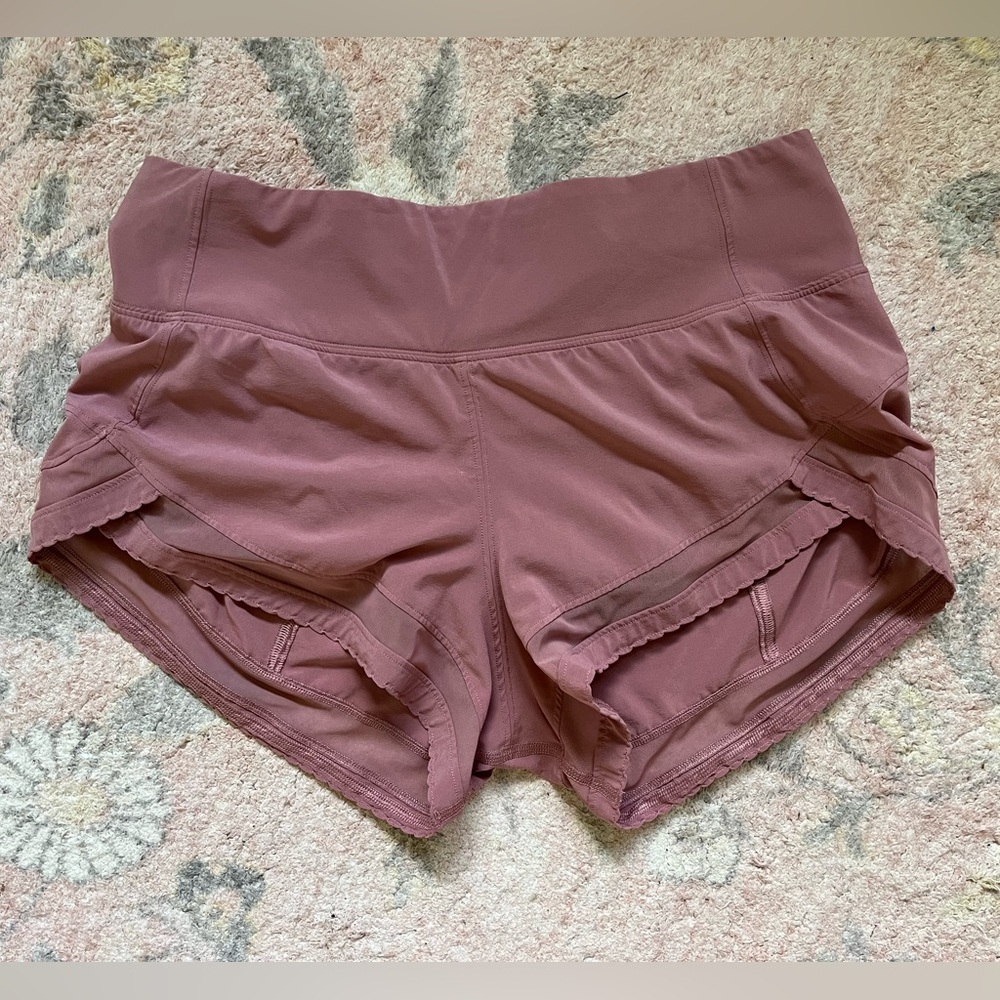 ❌❌SOLD❌❌Lululemon Size 6 Athletic Shorts